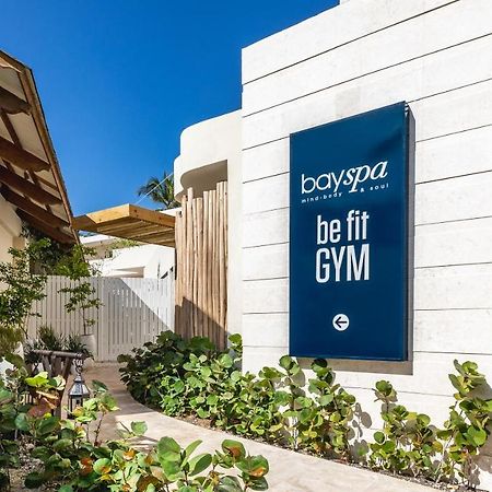 Be Live Collection Punta Cana Adults Only Екстериор снимка The entrance to the boyspa at the Atlantis Paradise Island