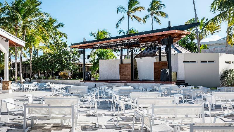 Be Live Collection Punta Cana Adults Only Екстериор снимка The stage at the resort